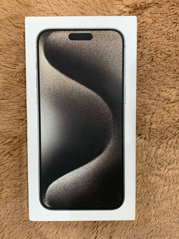 iPhone 15 Pro Max (512GB) 1