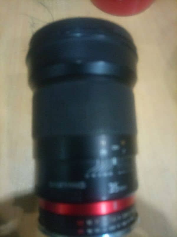 samyang 1.4 35mm wide lense 0