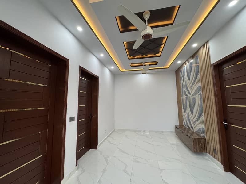 5 Marla Luxury House For Sale In Bismillah Housing Scheme 18