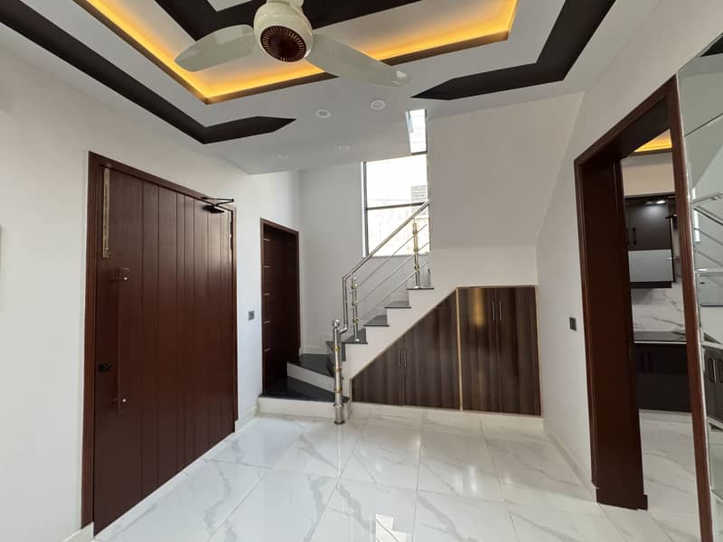 5 Marla Luxury House For Sale In Bismillah Housing Scheme 20