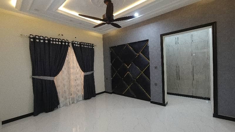 Stunning House Is Available For Sale In Bismillah Housing Scheme 10