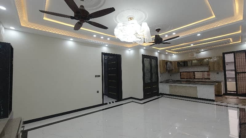 Stunning House Is Available For Sale In Bismillah Housing Scheme 18