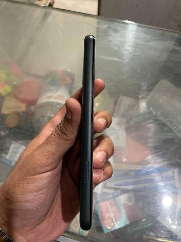 Google pixel 5a 5g 10 by 10 condition 4