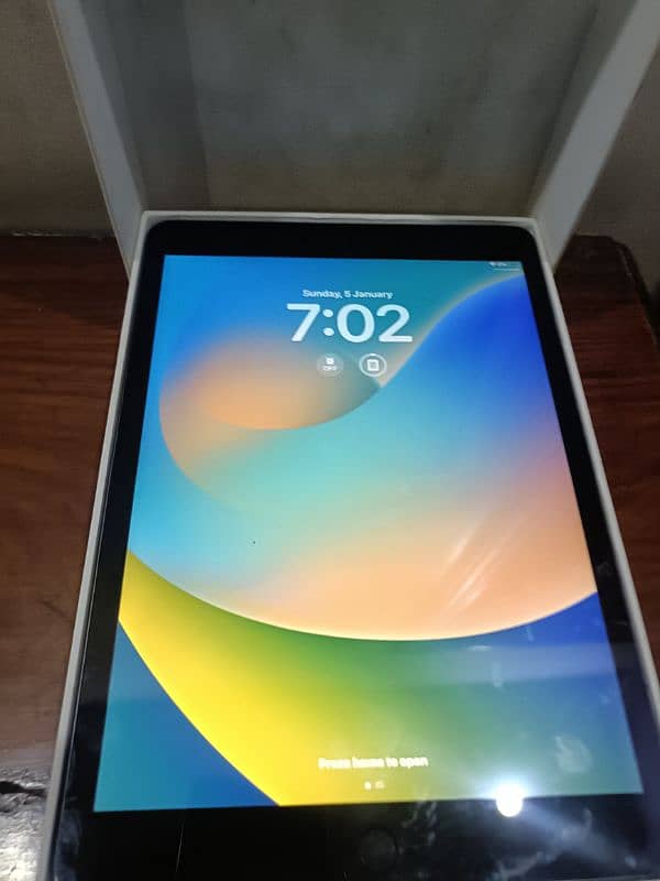 Condition 10/9 ipad 7 generation 32 gb 1