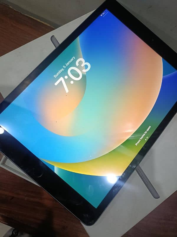 Condition 10/9 ipad 7 generation 32 gb 7