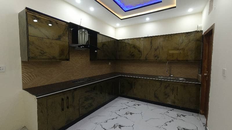 5.38 Marla Luxury House For Sale In Bismillah Housing Society GT Road Manawan Lahore. 7