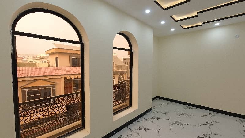 5.38 Marla Luxury House For Sale In Bismillah Housing Society GT Road Manawan Lahore. 24