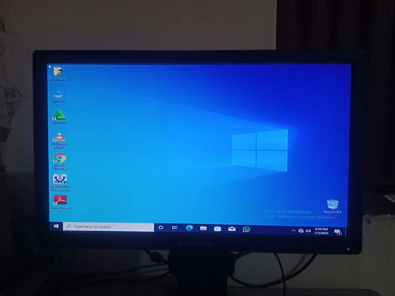 Dell PC hard 250gb ram 3gb all ok led bilkul new ha 1