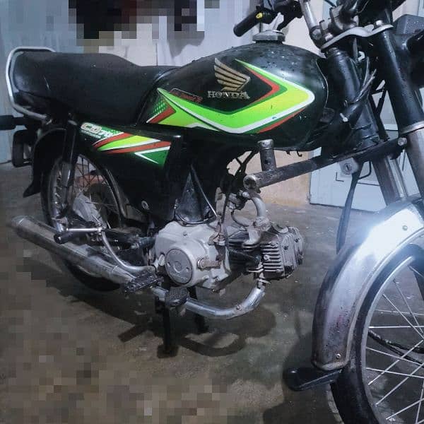 Honda CD 70 for Sale 4