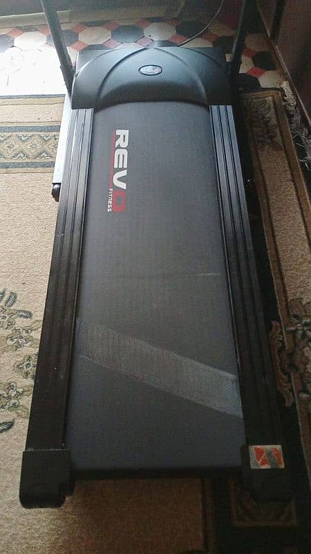 Almost new treadmill 3