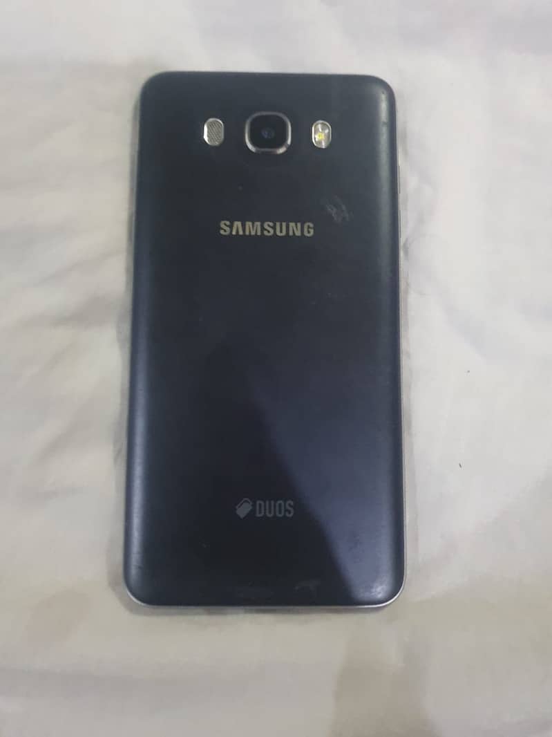 Samsung J7 2016 5