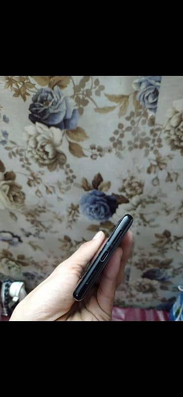 I sell my Google pixel 6 pro fingerprint is not working 0