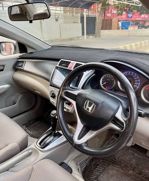 Honda City 2018 Automatic 8