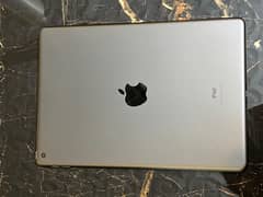 IPAD 9th gen 64GB Space grey with digital pen and cover