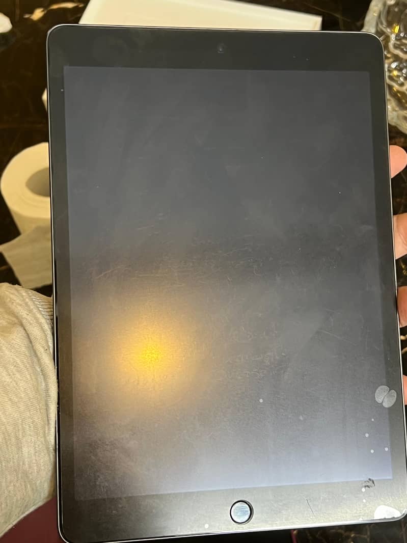 IPAD 9th gen 64GB Space grey with digital pen and cover 7