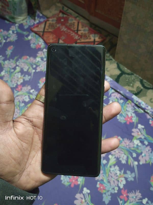 One plus 8 10/10 condition 8