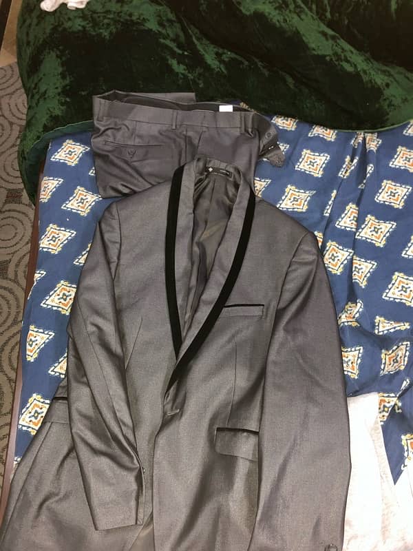 charcoal brand new suit 5