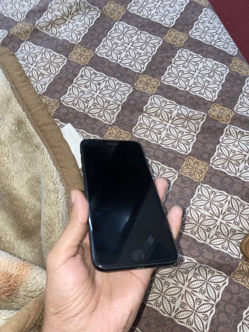 iPhone 7 Plus Non PTA 32GB 18