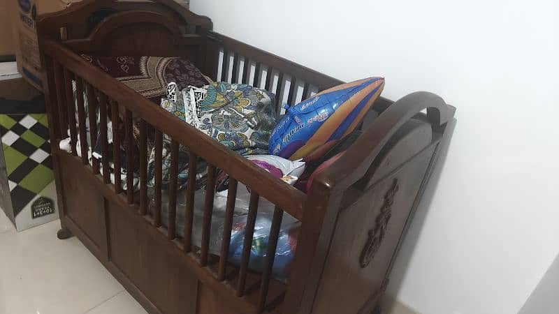 baby Cot wooden 1