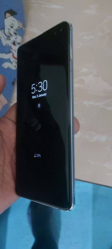 Samsung galaxy S10 plus dual sim official aprove with box 5