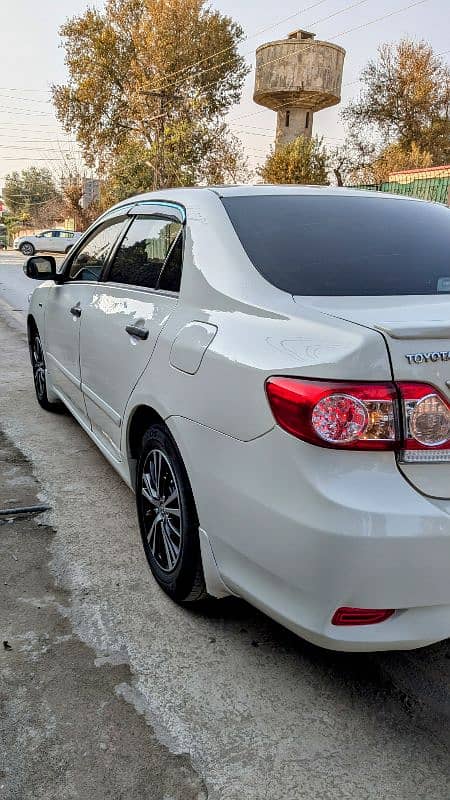 Toyota Corolla XLI 2011 3