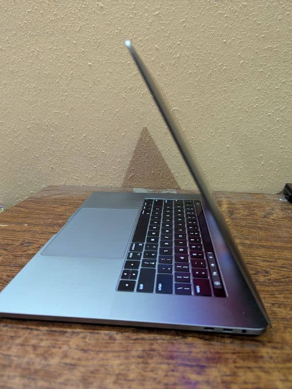 MacBook Pro 2017 15inch 2