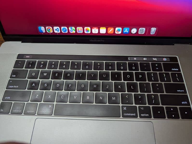 MacBook Pro 2017 15inch 3