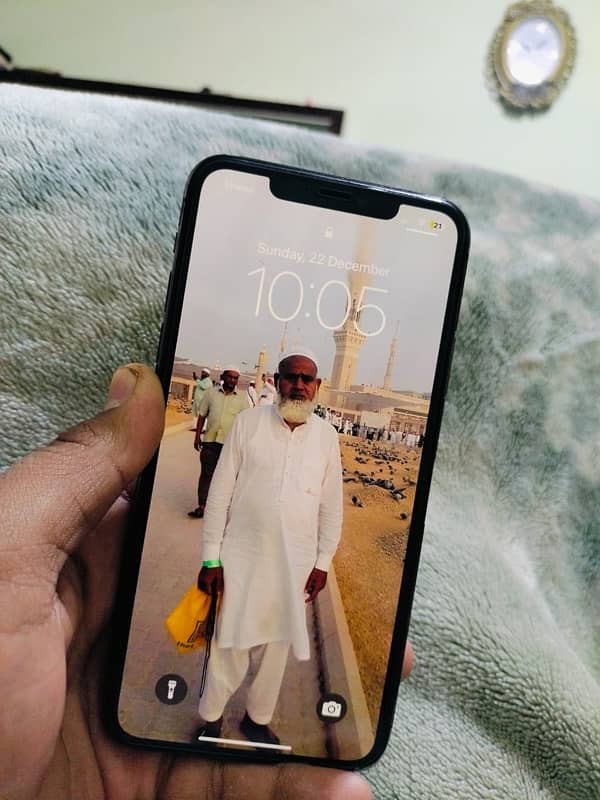 iPhone 11pro max pta 7