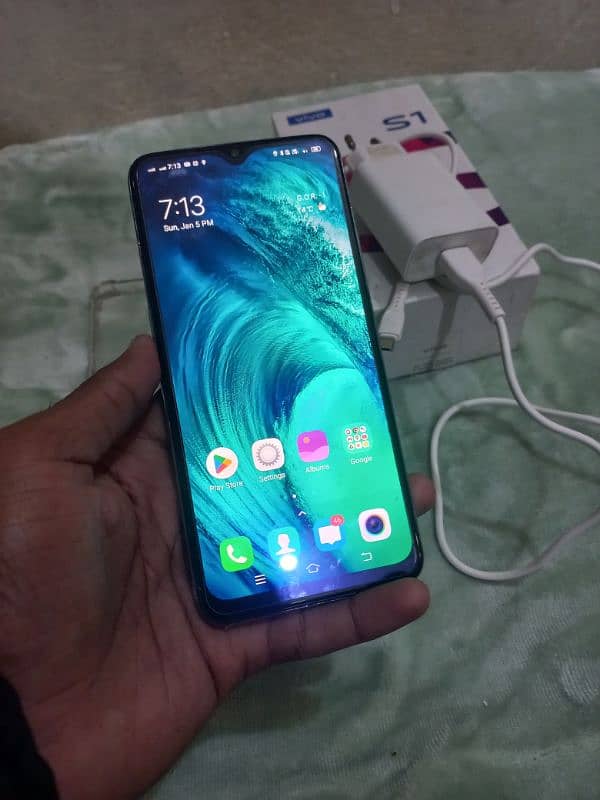 Vivo S1 4