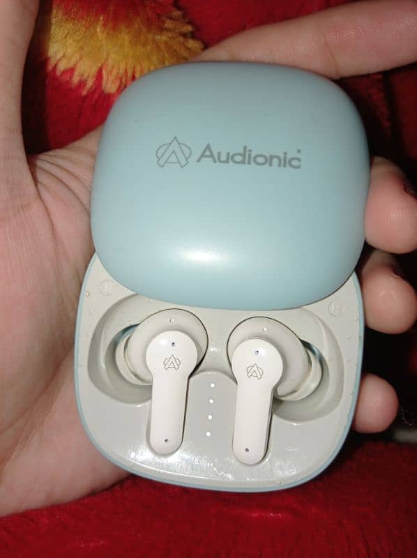 Audionic 550 Earbuds 0