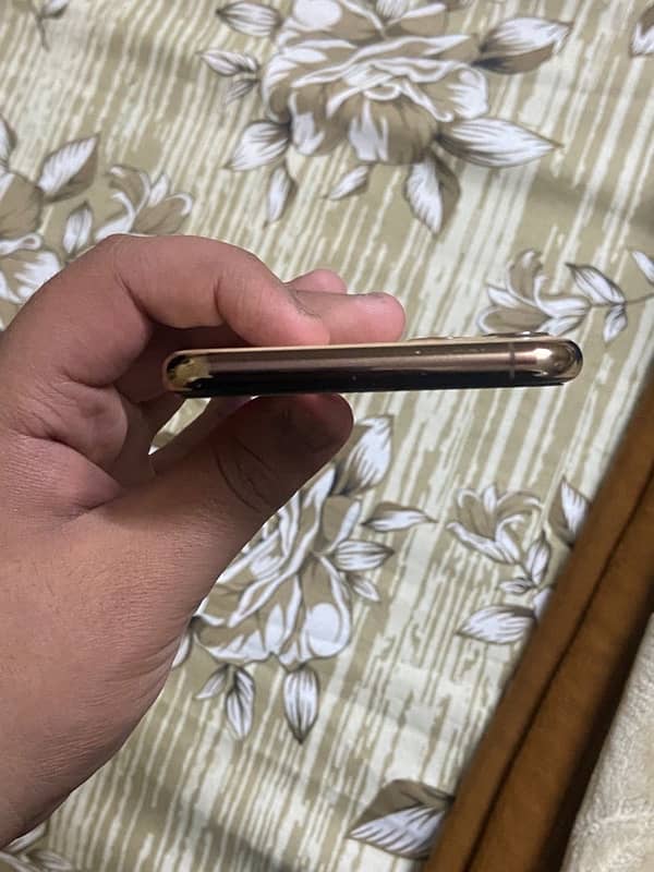 IPhone 11Pro Max 2