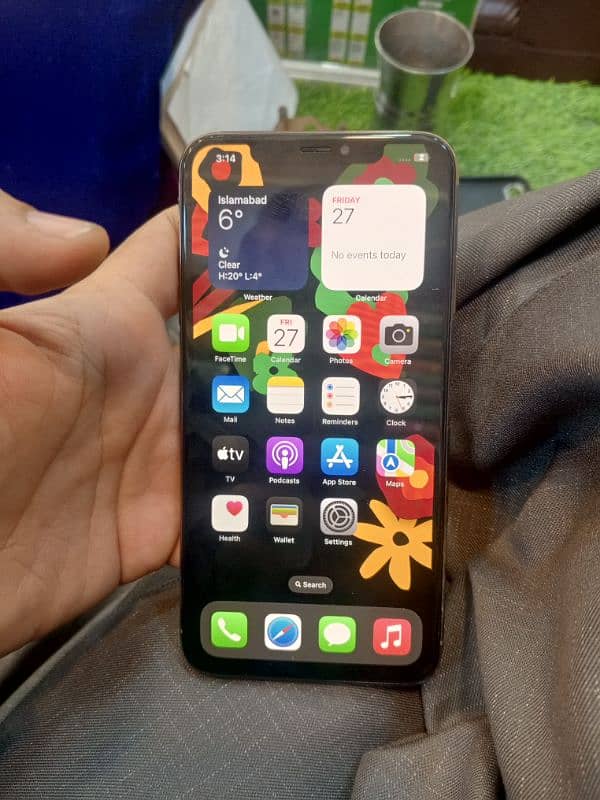 I am selling my iphone xs max PTA approved officially 256 GB 19