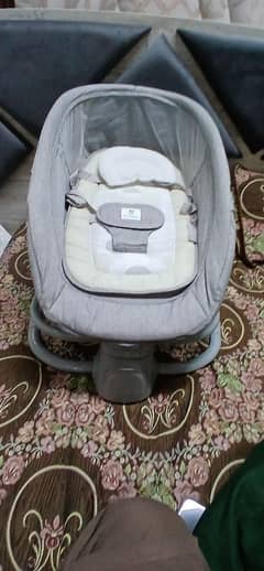 mastella swinger baby just like a new used 3 days electric