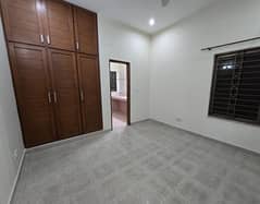 One Kanal 3 Bed New Design Luxury Beautiful Upper Portion Available For Rent In DHA Phase 3 DHA Lahore Cantt