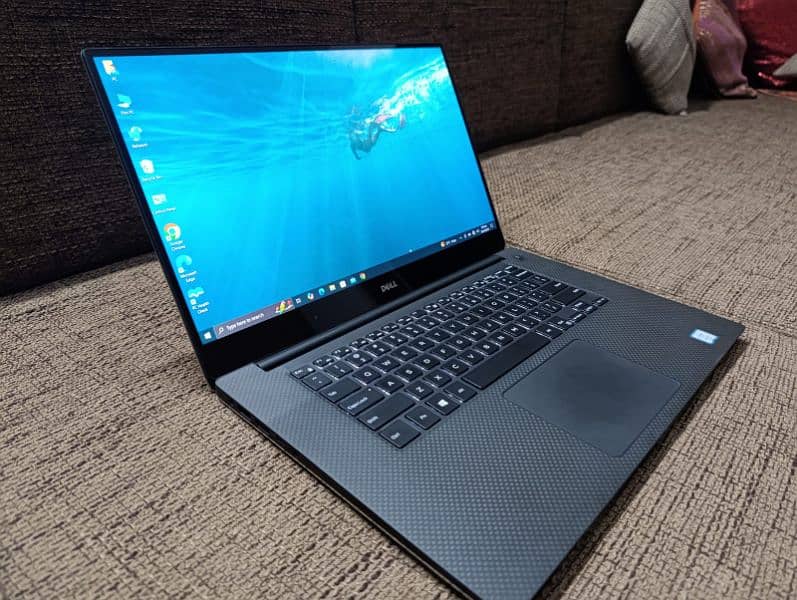 DELL PRECISION 5530 15.6 inches 4