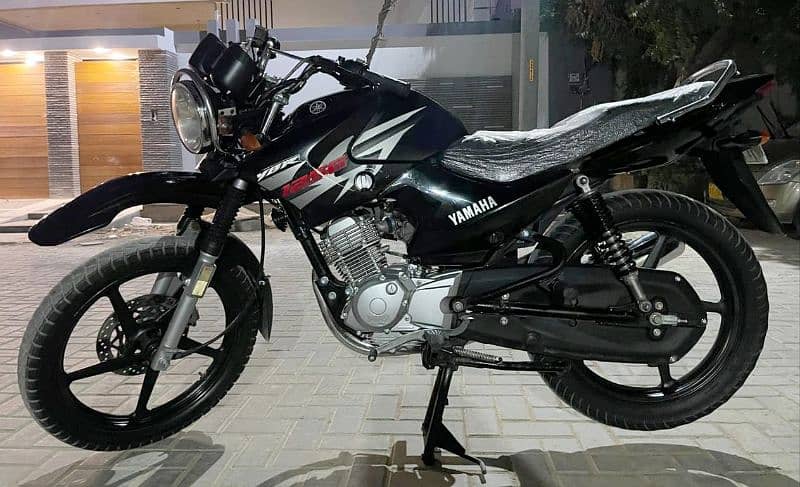 Yamaha YBR G 2016 model 2