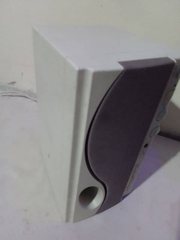 Subwoofer built in Amplifier 10