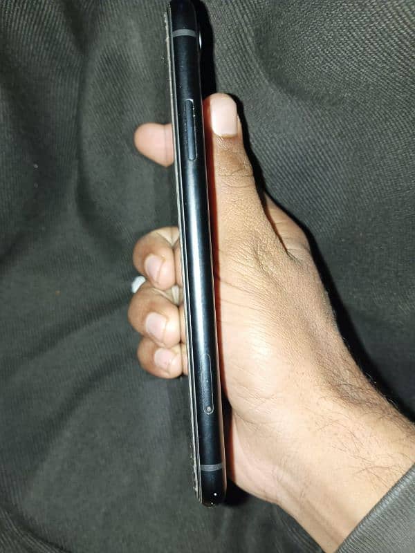 iPhone xr non 10by10 condition just like new 4/64 non 4