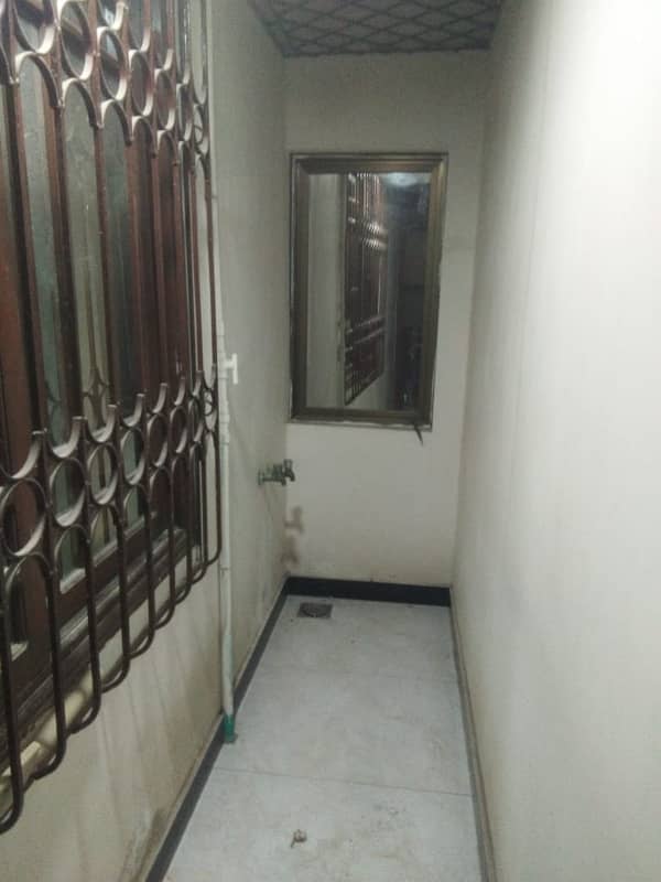 240 SQ YARD GROUND FLOOR PORTION FOR RENT IN GULSHAN-E-IQBAL 13 D 1 12