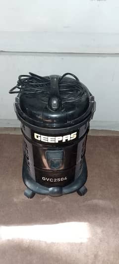 geepass vacuum cleaner 1800 w