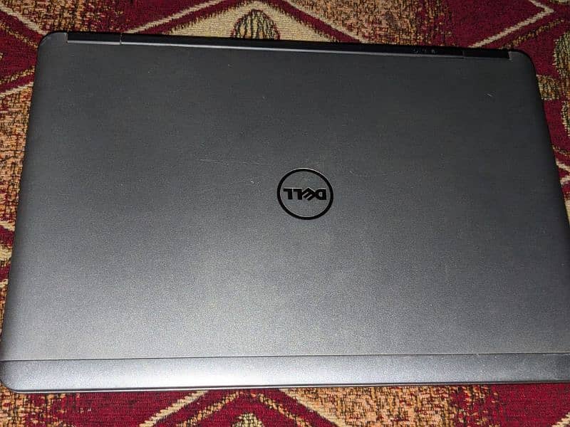 Dell Latitude 0