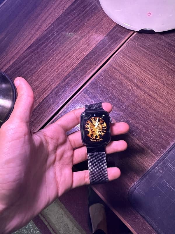 Apple watch series 4 4