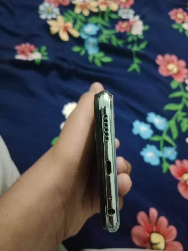 Vivo y17 8 256gb 0