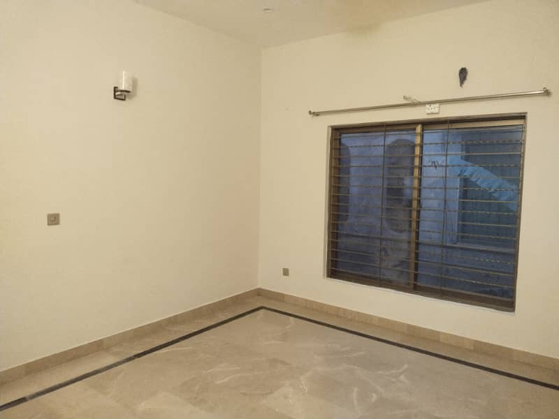 1 Kanal Beautiful Upper Portion Available For Rent in DHA Phase 3 Block W Lahore Cantt 8