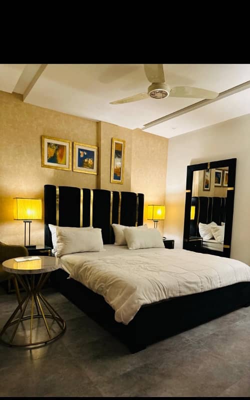 One bedroom VIP apartment for rent short time(2to3hrs) in bahria town 0