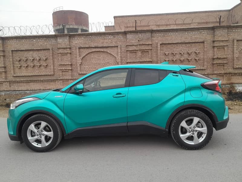 Toyota C-HR 2017 6