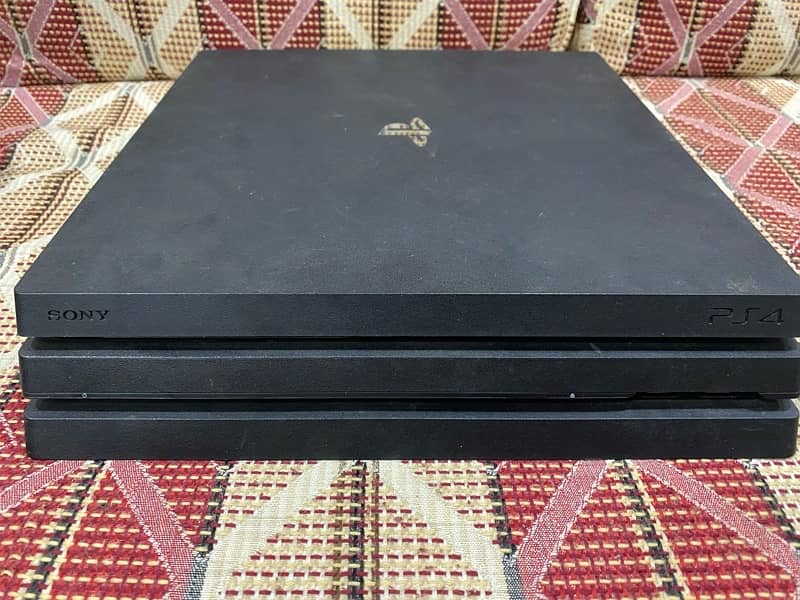 ps4 pro 1 tb 3