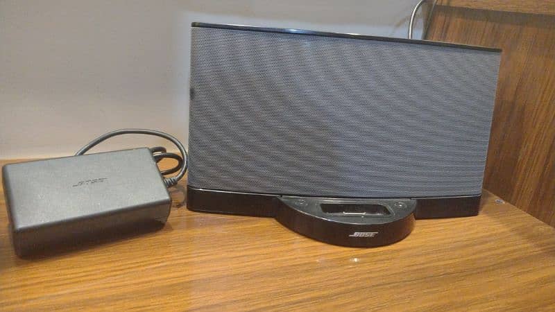 Bose speakers 0