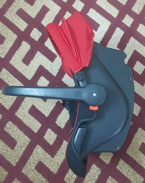 Mothercare Carry Cot & Car Seat Red & Black 0