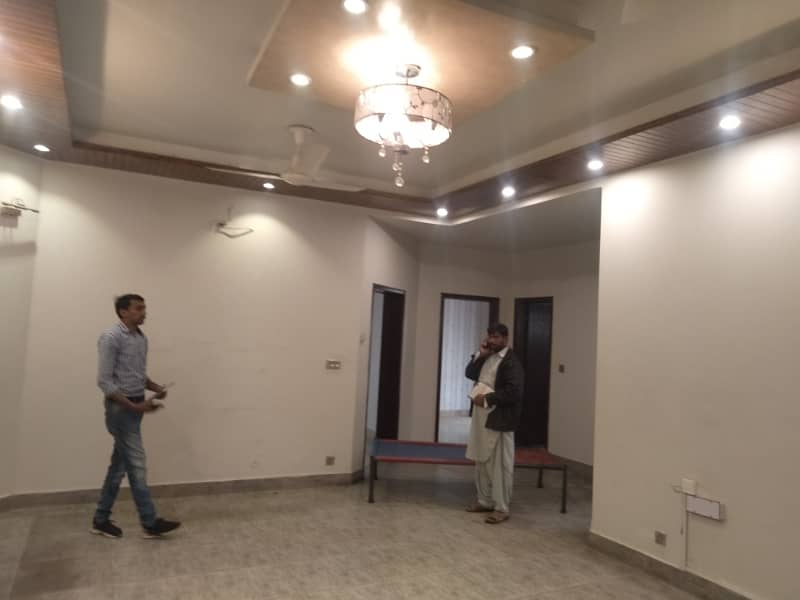 1 Kanal Beautiful Upper Portion Available For Rent in DHA Phase 2 V Block Lahore Cantt 6